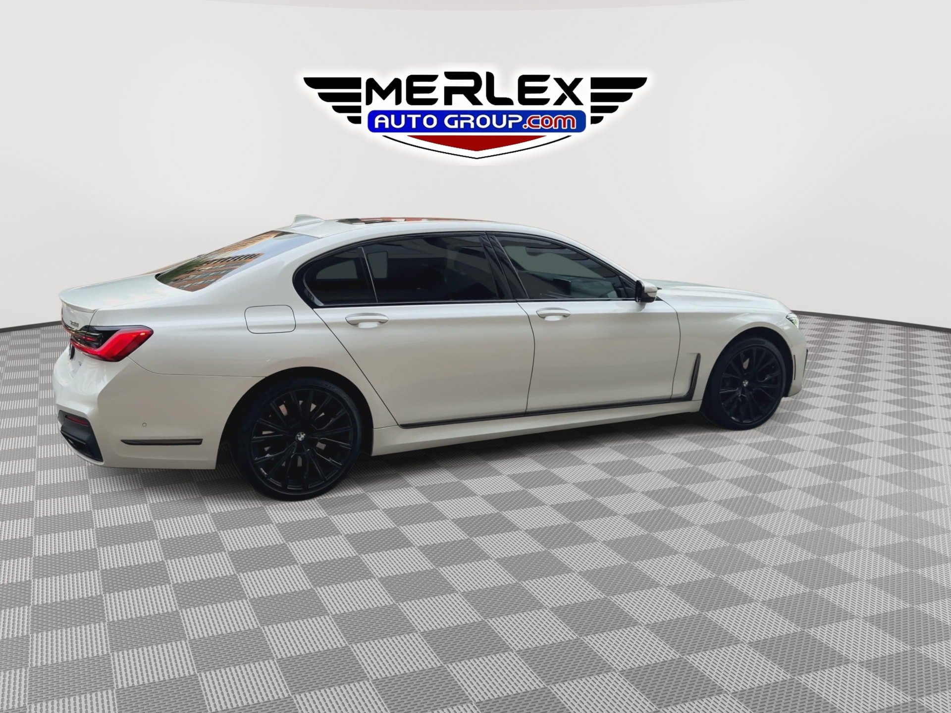 Used 2021 BMW 750i xDrive w/ Executive Package AWD/4WD image 8
