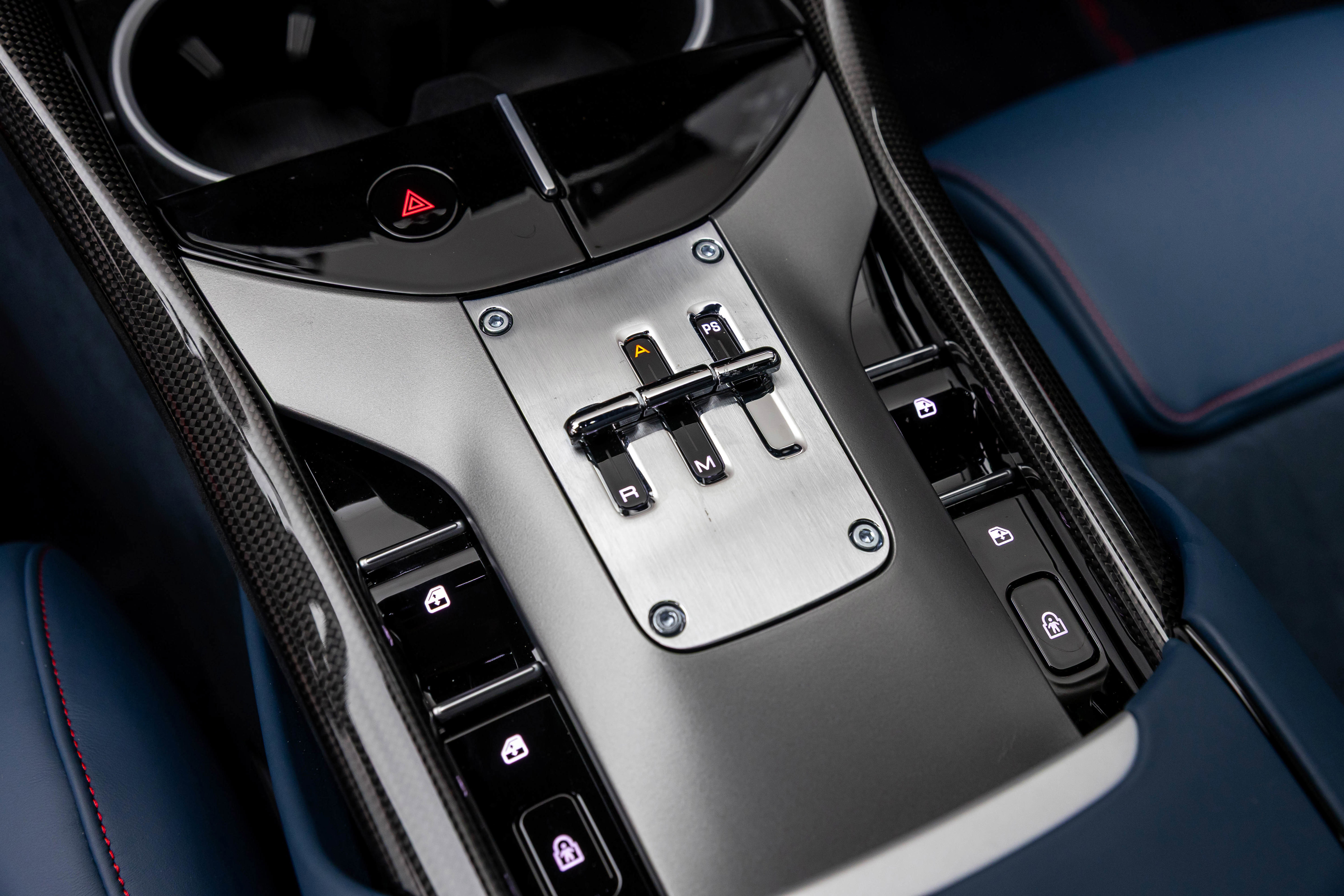 Used 2026 Ferrari Purosangue AWD/4WD image 6