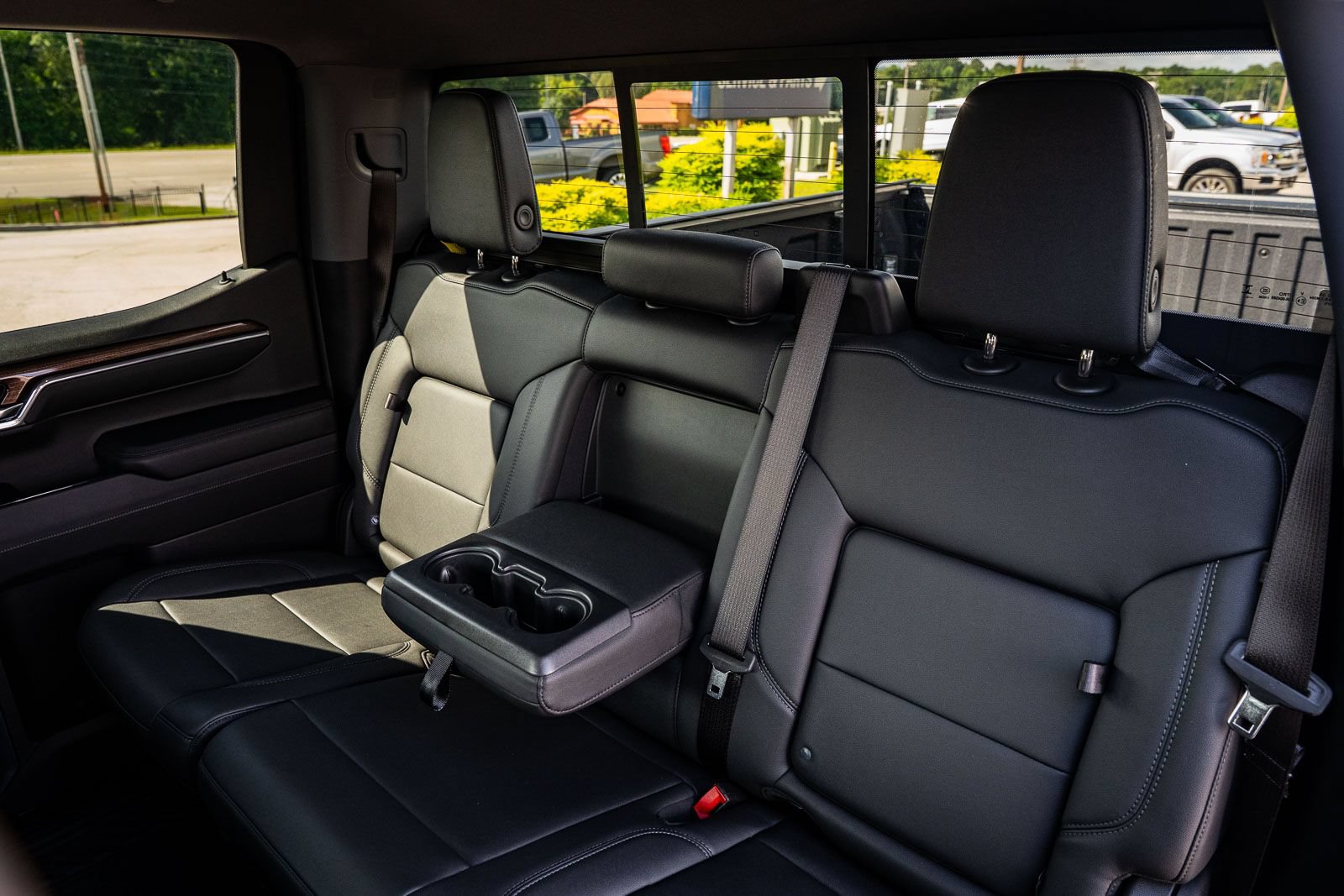 Used 2024 Chevrolet Silverado 1500 LT Trail Boss w/ Convenience Package II AWD/4WD image 20