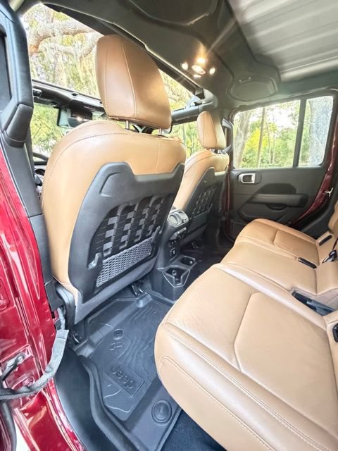 Used 2021 Jeep Gladiator Rubicon AWD/4WD image 8