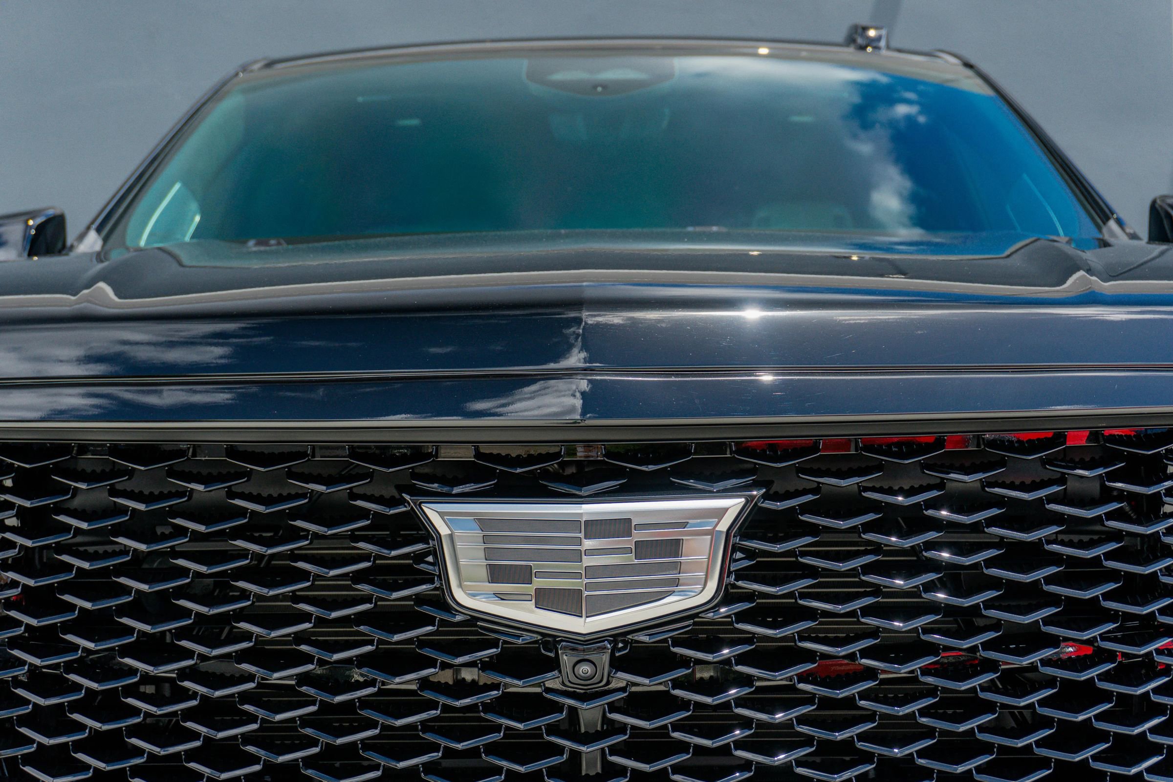 Used 2025 Cadillac Escalade V AWD/4WD image 30