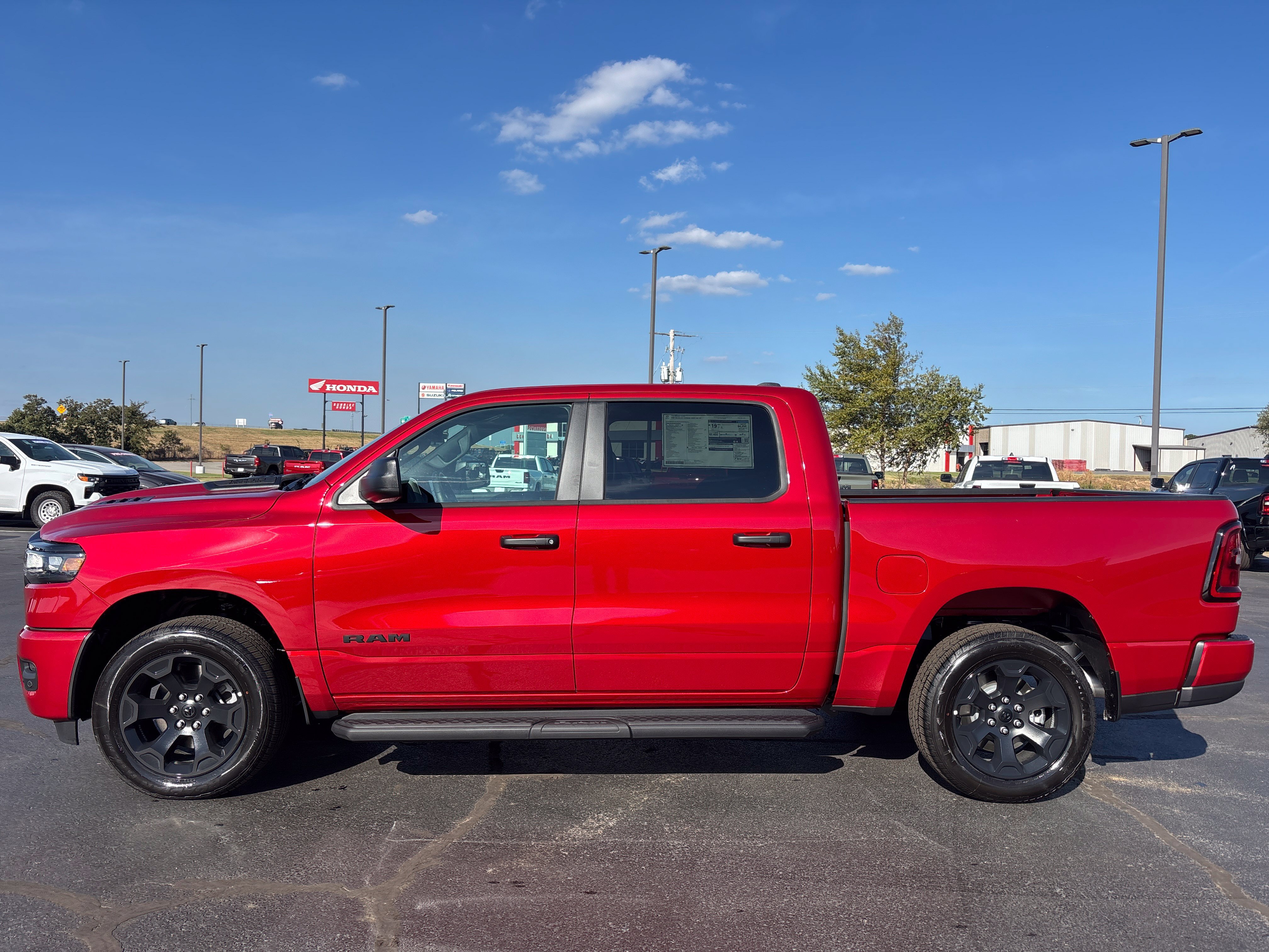 New 2027 RAM 1500 Express AWD/4WD image 3