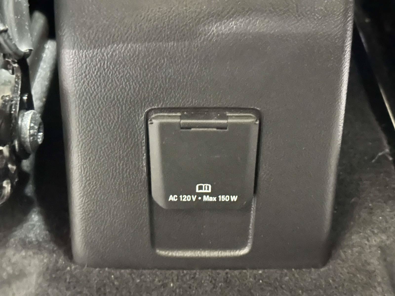 Used 2020 Chevrolet Trax Premier AWD/4WD image 17