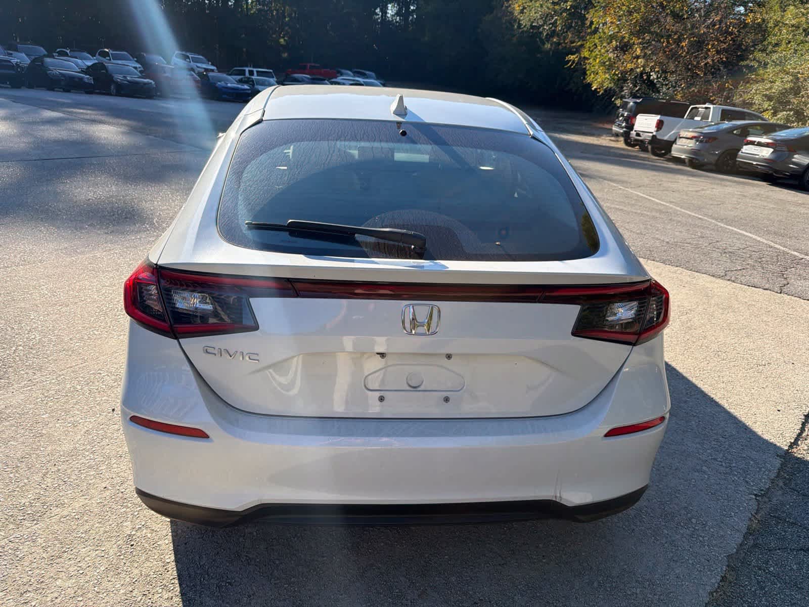Used 2024 Honda Civic EX-L image 9