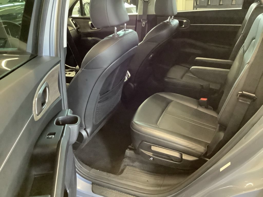 Certified 2023 Kia Sorento X-Line EX AWD/4WD image 20