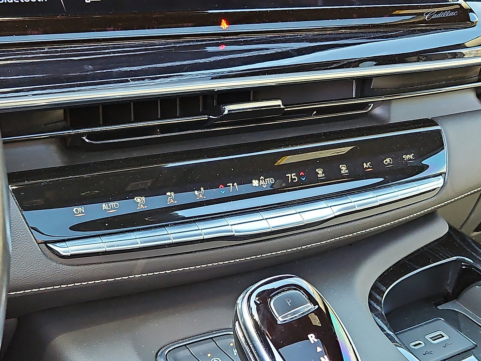 Certified 2022 Cadillac Escalade ESV Sport image 16