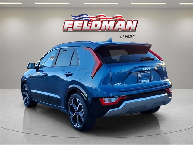 Used 2024 Kia Niro EX Touring FWD image 2