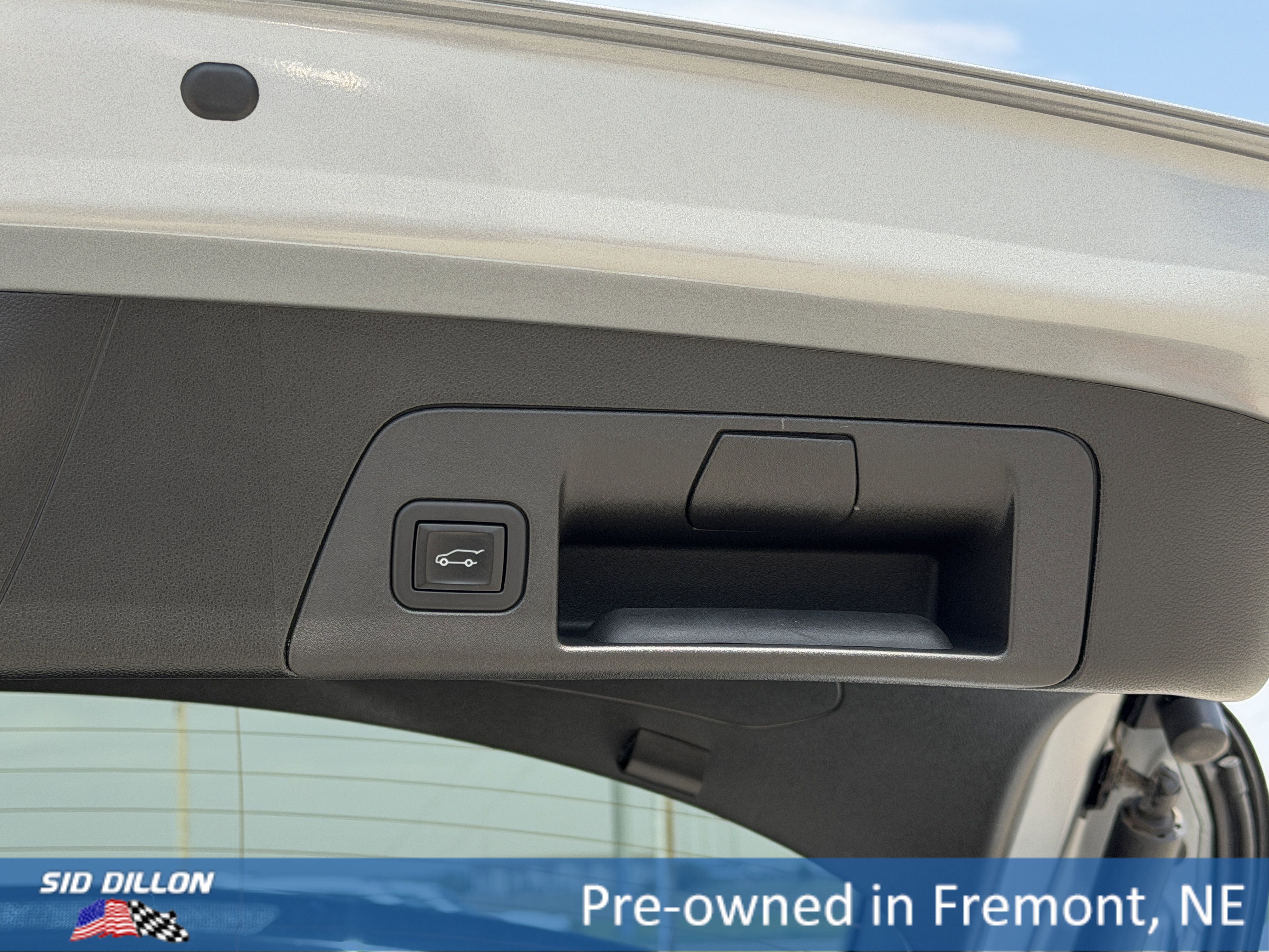 Used 2023 Buick Envision Preferred w/ Sport Touring Package AWD/4WD image 6