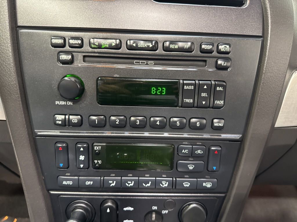 Used 2002 Ford Thunderbird image 19