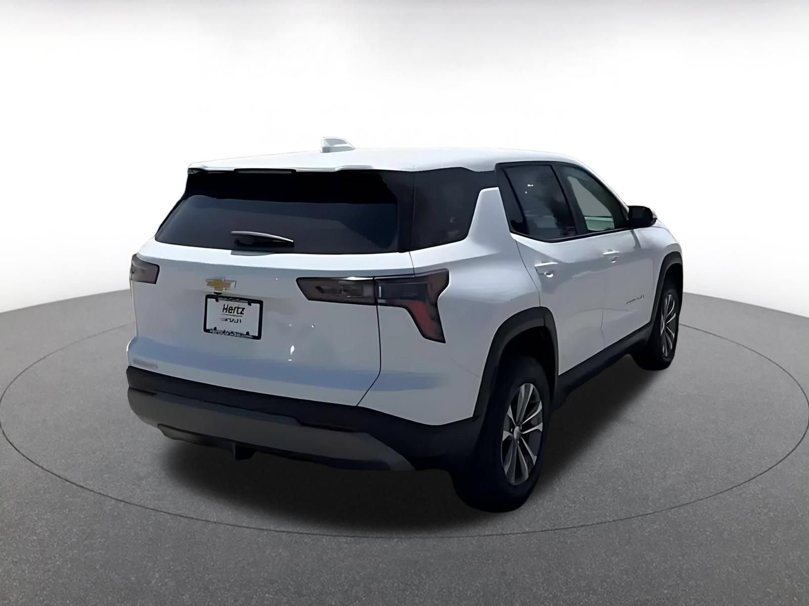 Used 2025 Chevrolet Equinox LT FWD image 13
