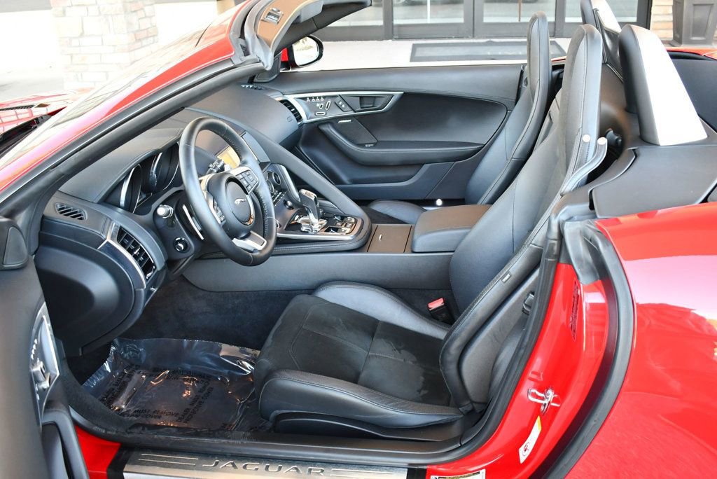 Used 2019 Jaguar F-TYPE Convertible image 51