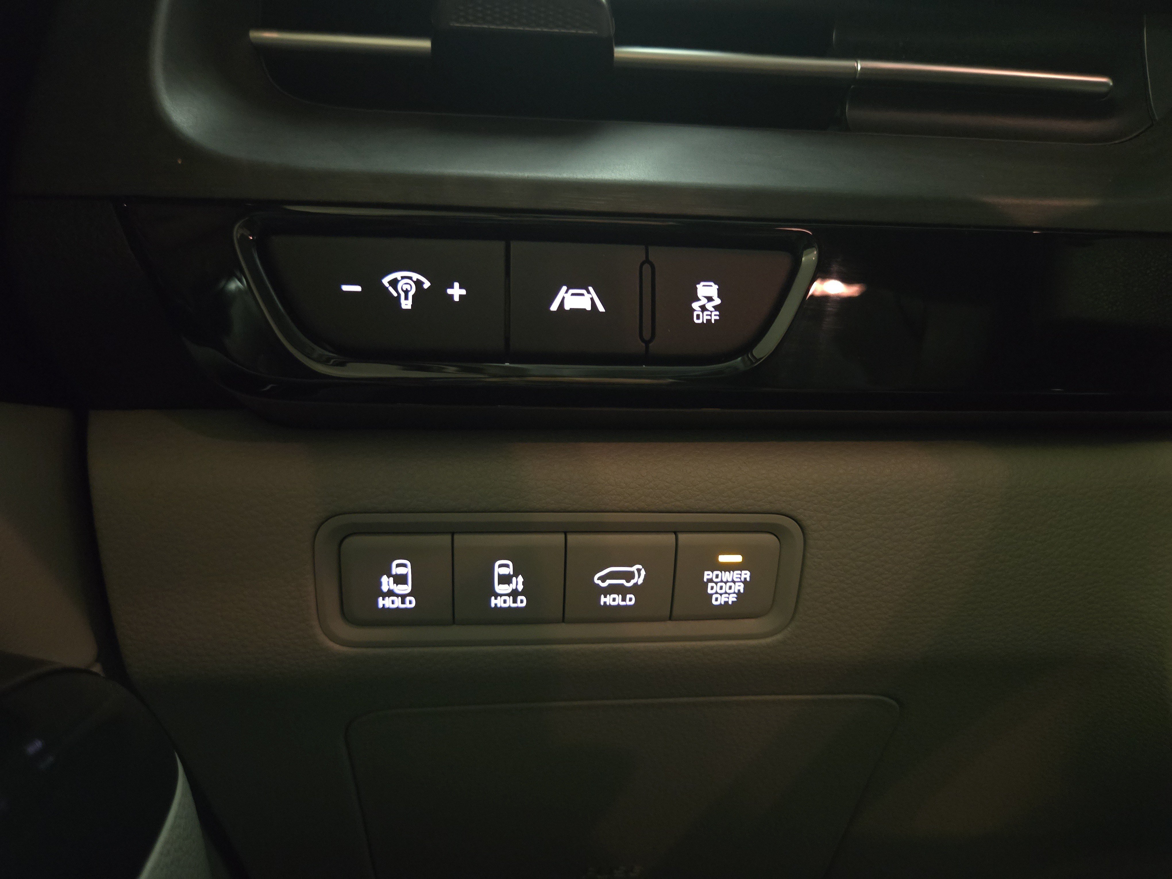 Used 2022 Kia Carnival SX FWD image 27