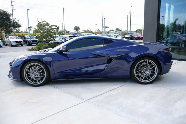 Used 2025 Chevrolet Corvette Z06 image 7