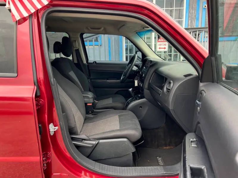 Used 2015 Jeep Patriot Sport w/ Power Value Group FWD image 12