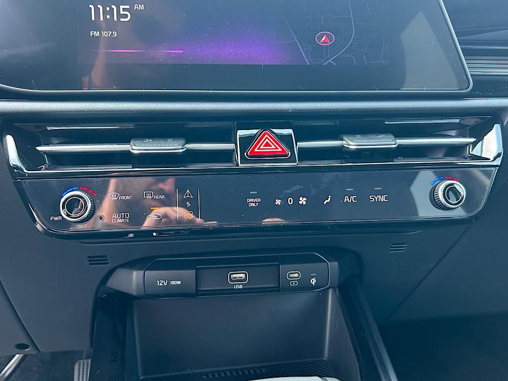 New 2025 Kia Niro EX image 20