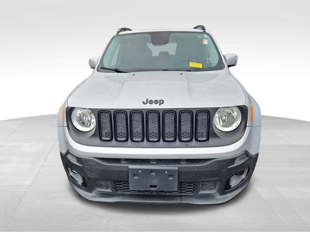 Used 2017 Jeep Renegade Altitude image 2