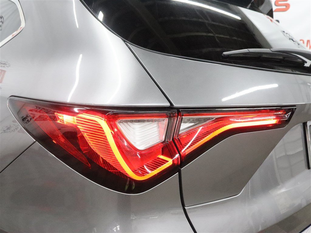 Used 2022 Acura MDX SH-AWD w/ Technology Package image 12