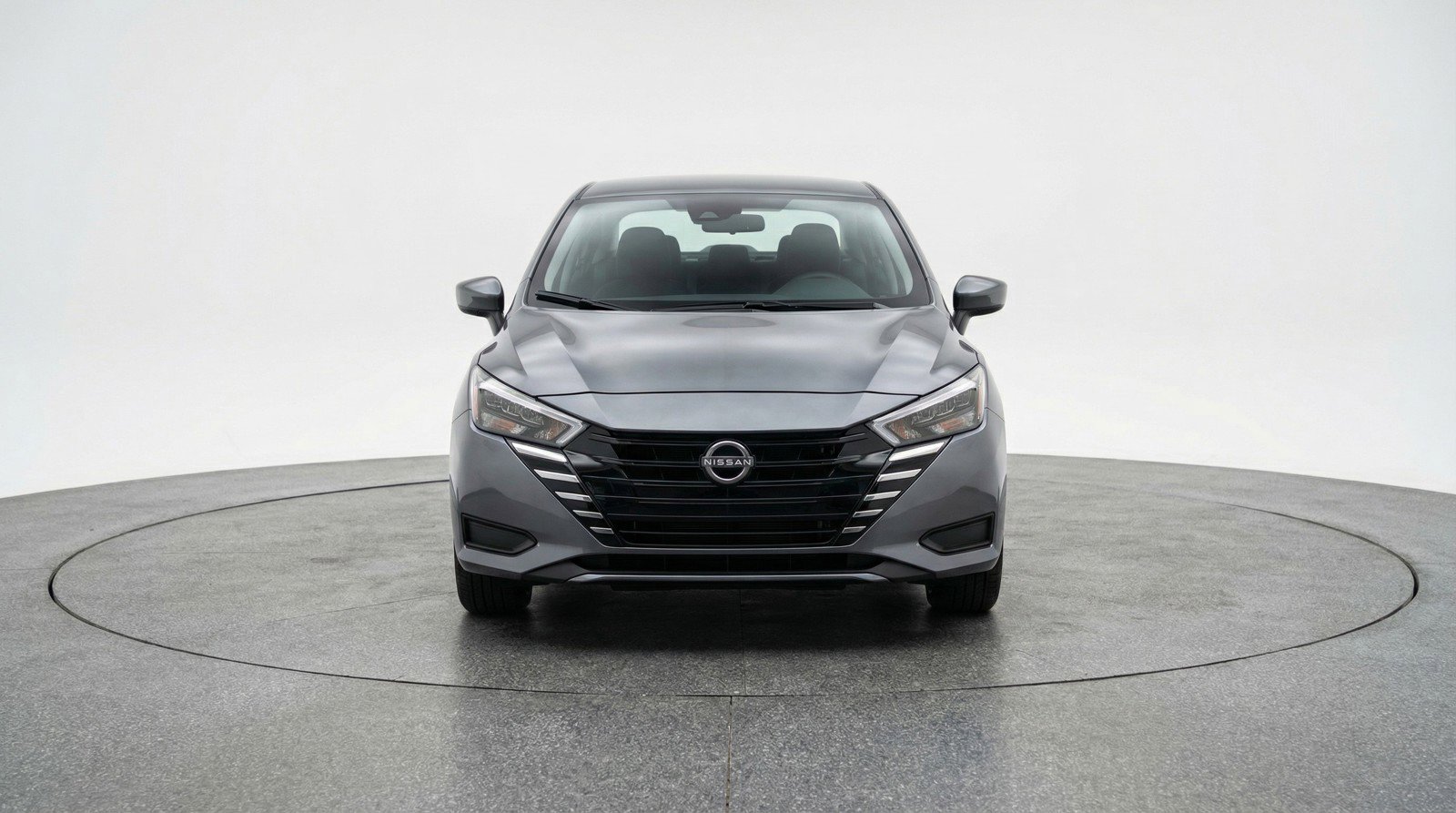 Used 2025 Nissan Versa SV image 2