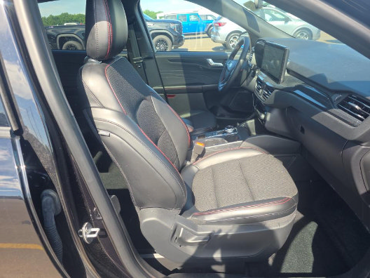 Used 2024 Ford Escape ST-Line w/ Tech Pack #1 AWD/4WD image 11