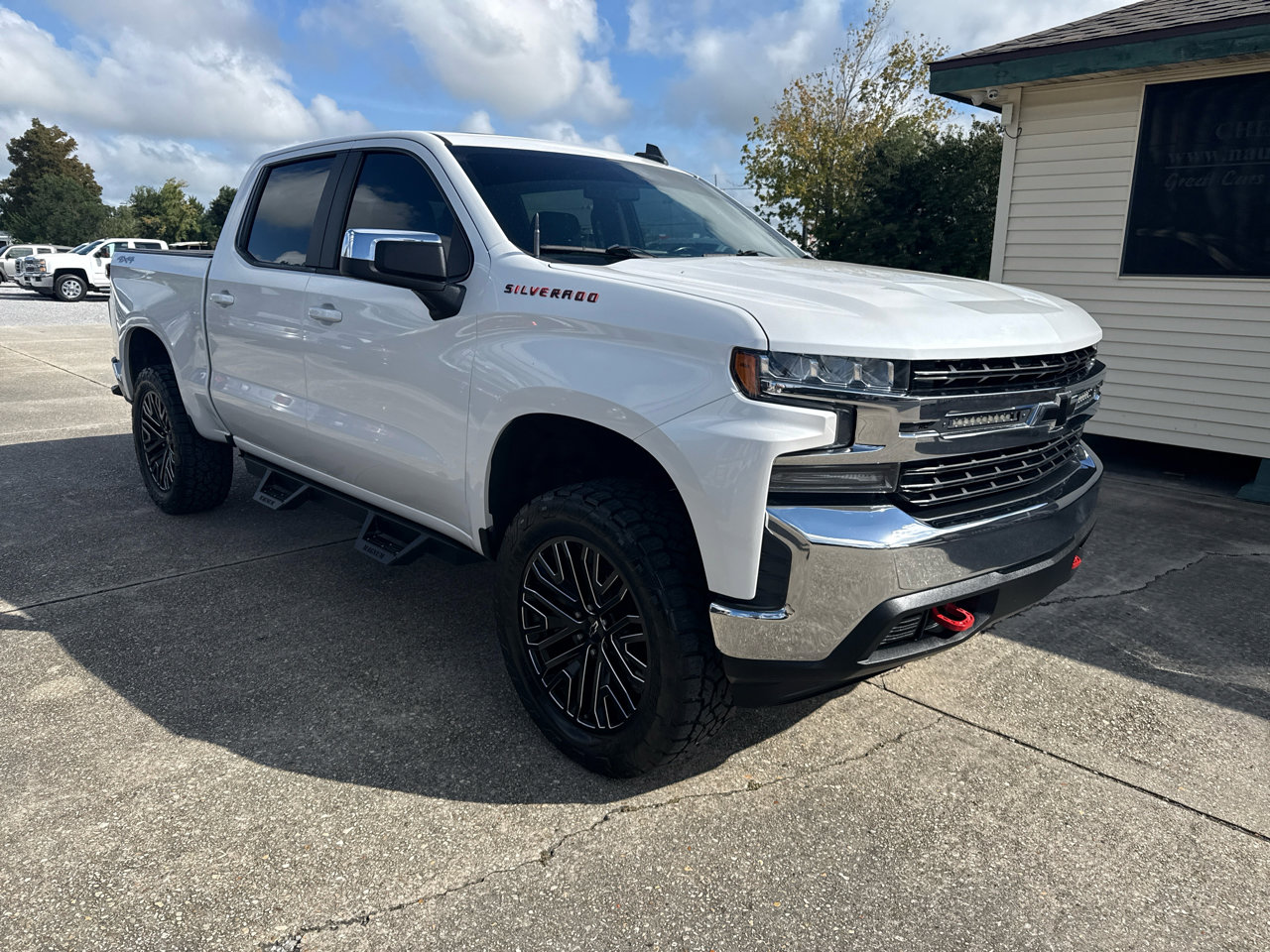 Used 2019 Chevrolet Silverado 1500 LT w/ Texas Edition image 11