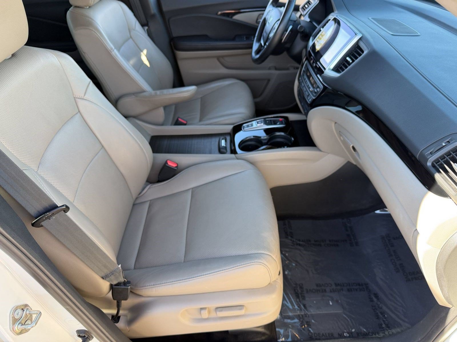 Used 2016 Honda Pilot Elite image 26