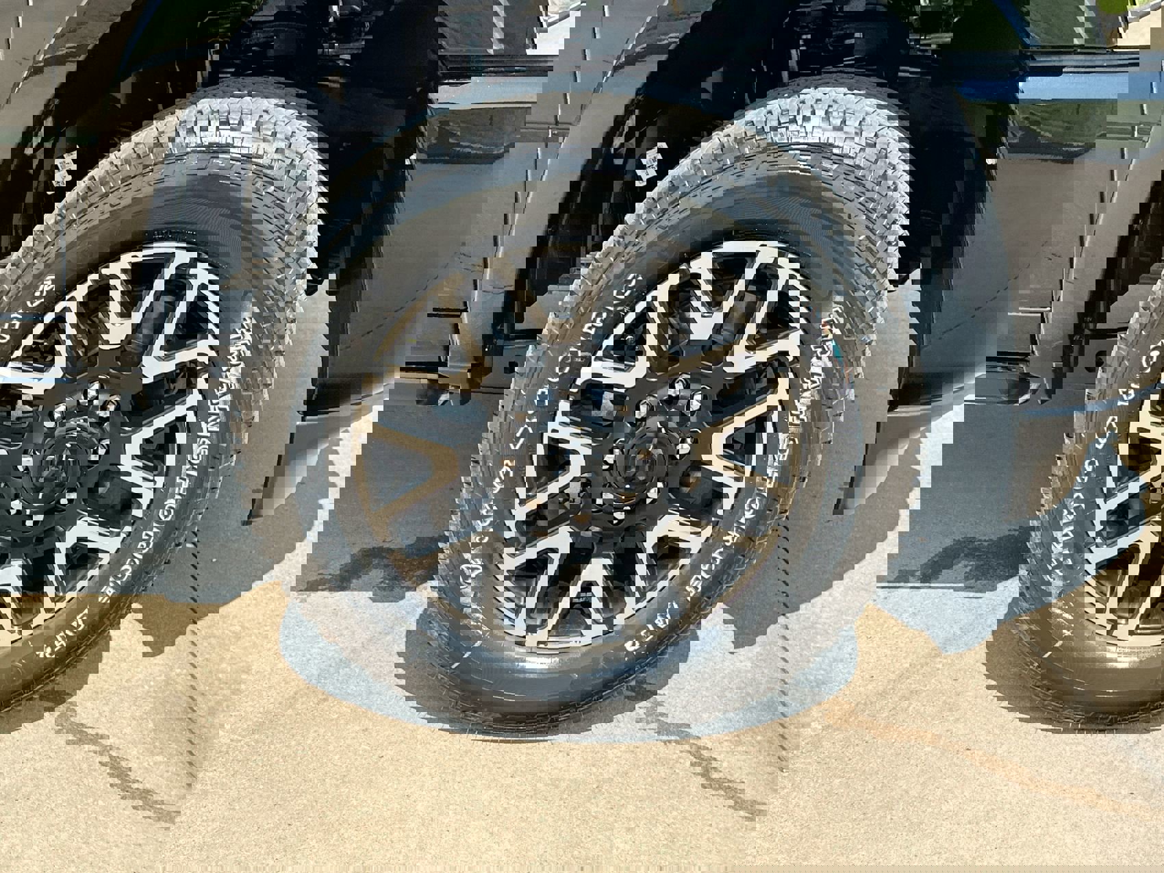 Used 2025 RAM 2500 Limited image 10