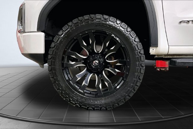 Used 2019 GMC Sierra 1500 AT4 w/ AT4 Premium Package AWD/4WD image 9