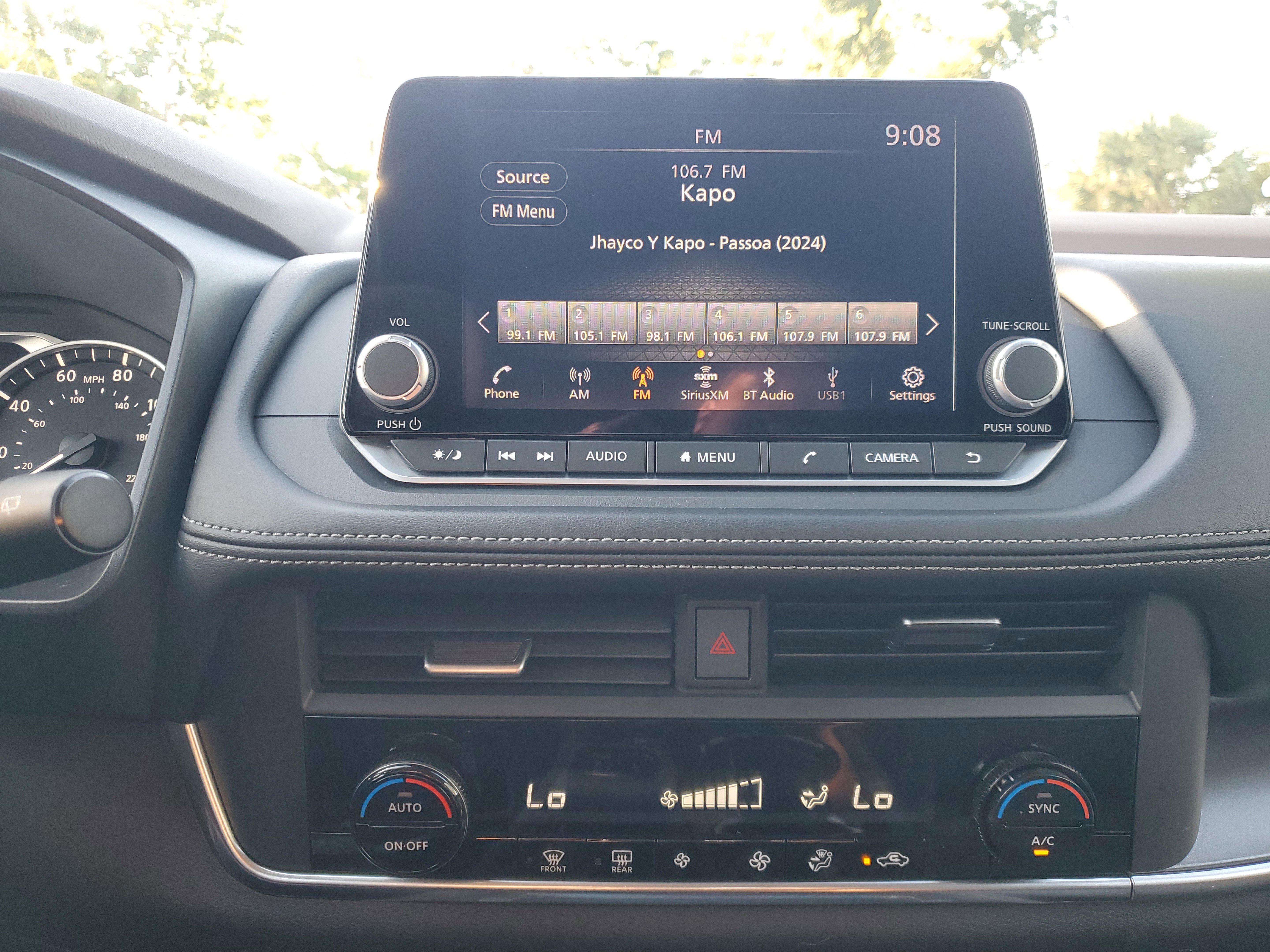 Certified 2023 Nissan Rogue SV image 23