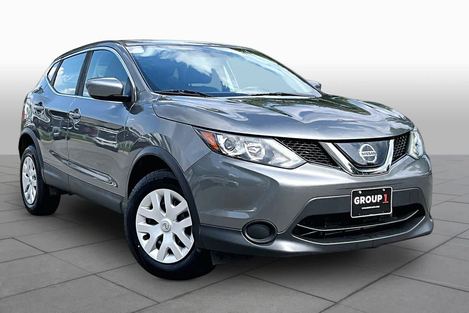 Used 2019 Nissan Rogue Sport S AWD/4WD image 3