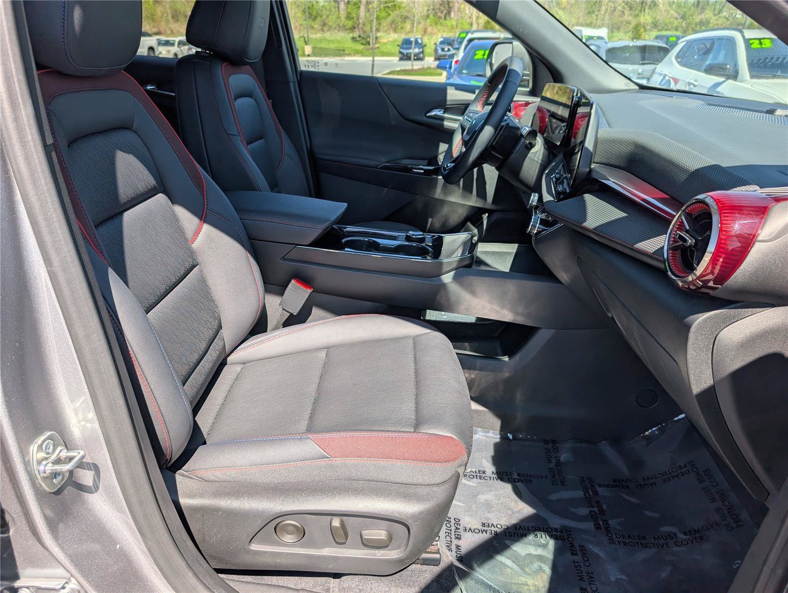 Used 2025 Chevrolet Equinox RS w/ Safety and Technology Package AWD/4WD image 11