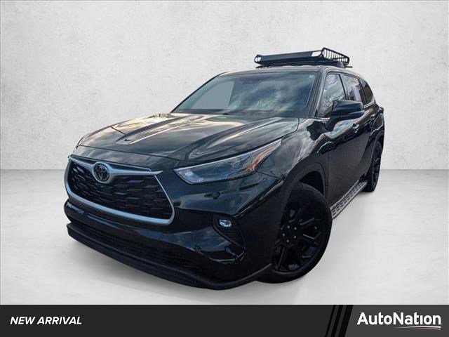 Used 2022 Toyota Highlander LE