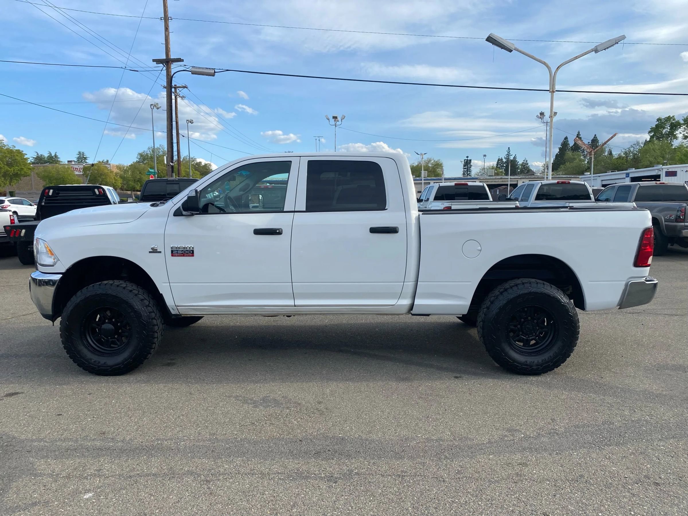 Used 2012 RAM 2500 ST w/ Chrome Appearance Group image 6