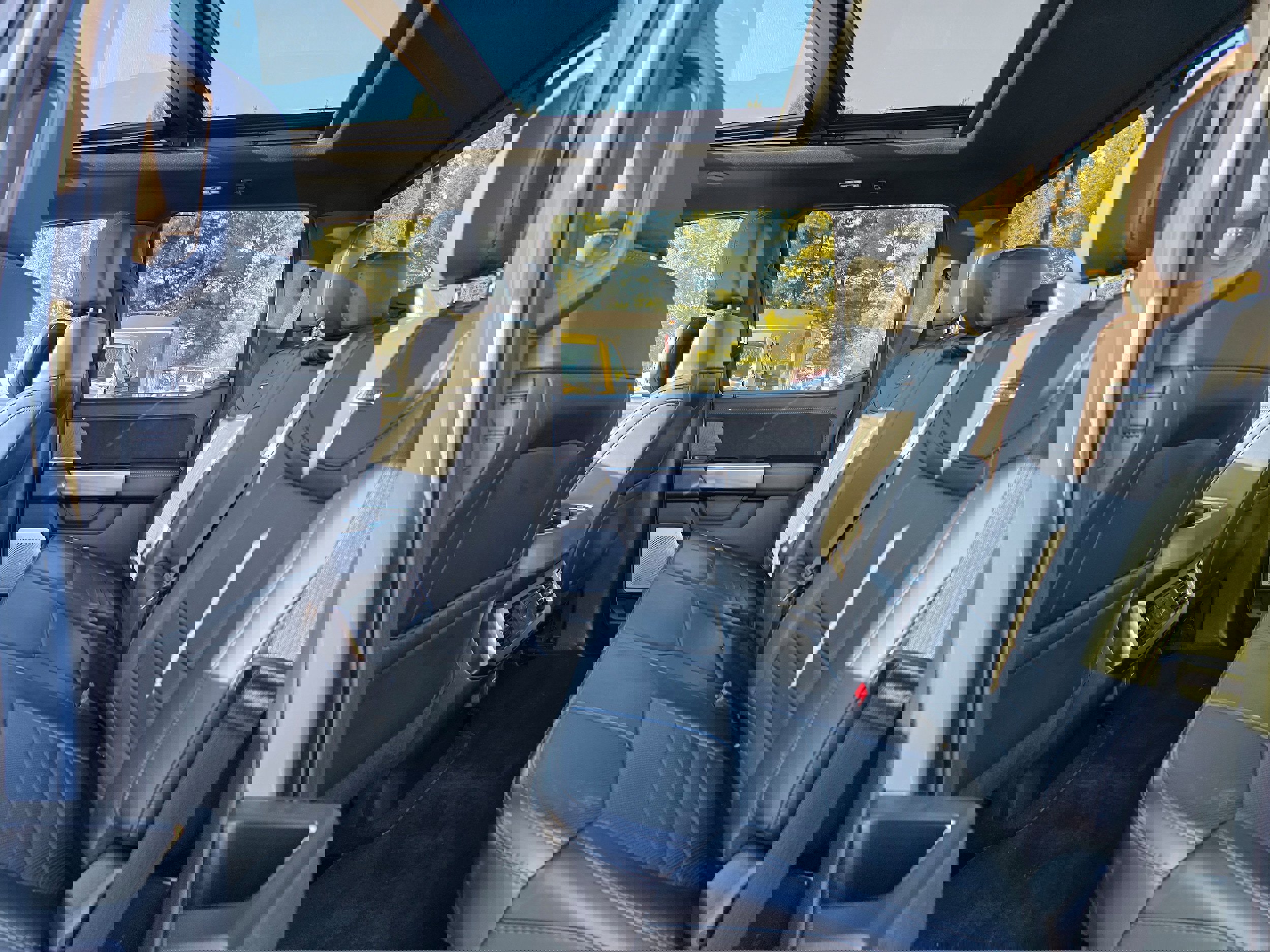 Certified 2025 Ford F250 Platinum image 9