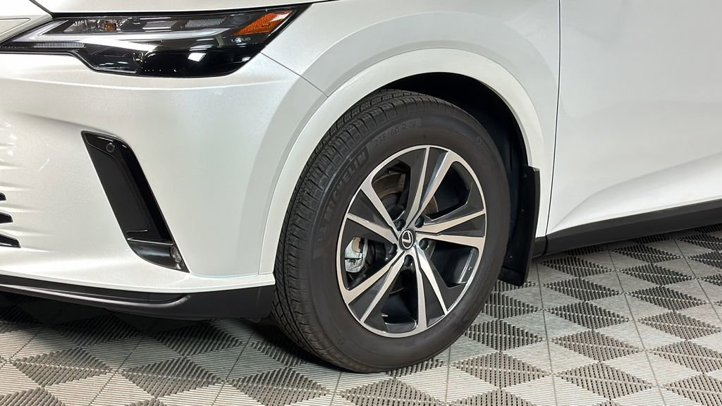 Used 2025 Lexus RX 350 Premium image 4