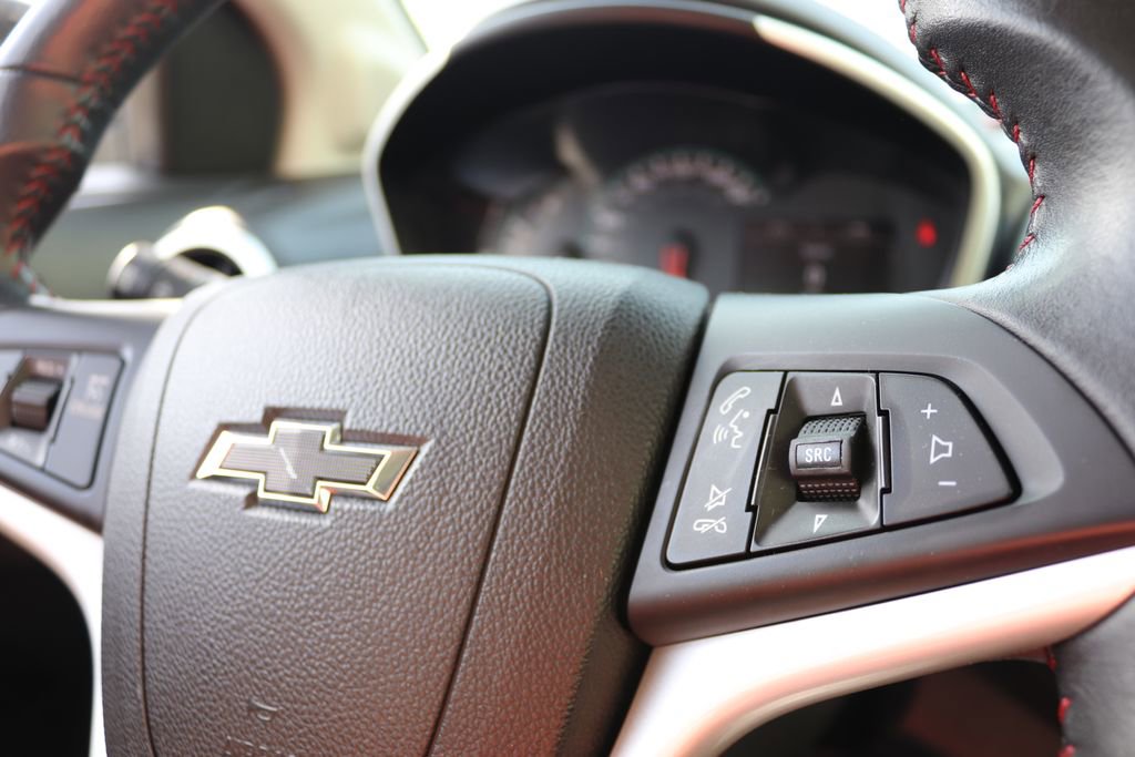 Used 2018 Chevrolet Sonic LT w/ True North Edition FWD image 25