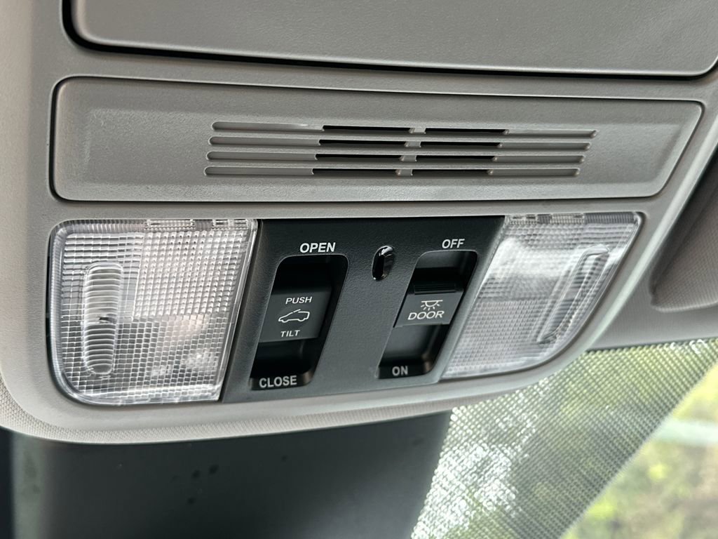 Used 2022 Honda Odyssey EX-L image 32