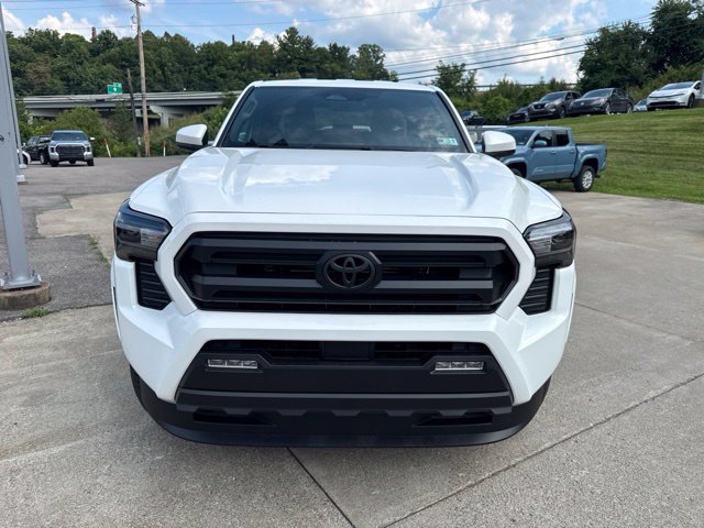 New 2026 Toyota Tacoma SR5 AWD/4WD image 2