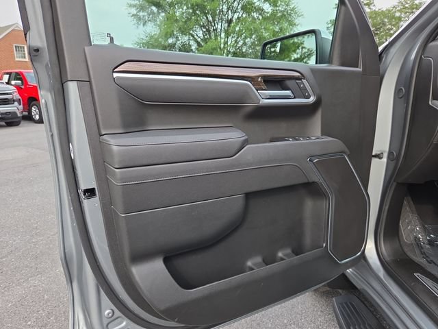 Used 2026 Chevrolet Silverado 1500 LT w/ LPO, Liner Protection Package AWD/4WD image 11