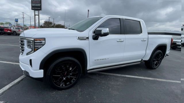 Used 2023 GMC Sierra 1500 Denali w/ Technology Package AWD/4WD image 6