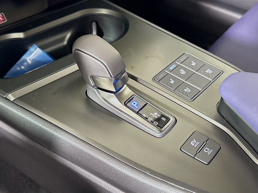 New 2026 Lexus UX 300h FWD image 15