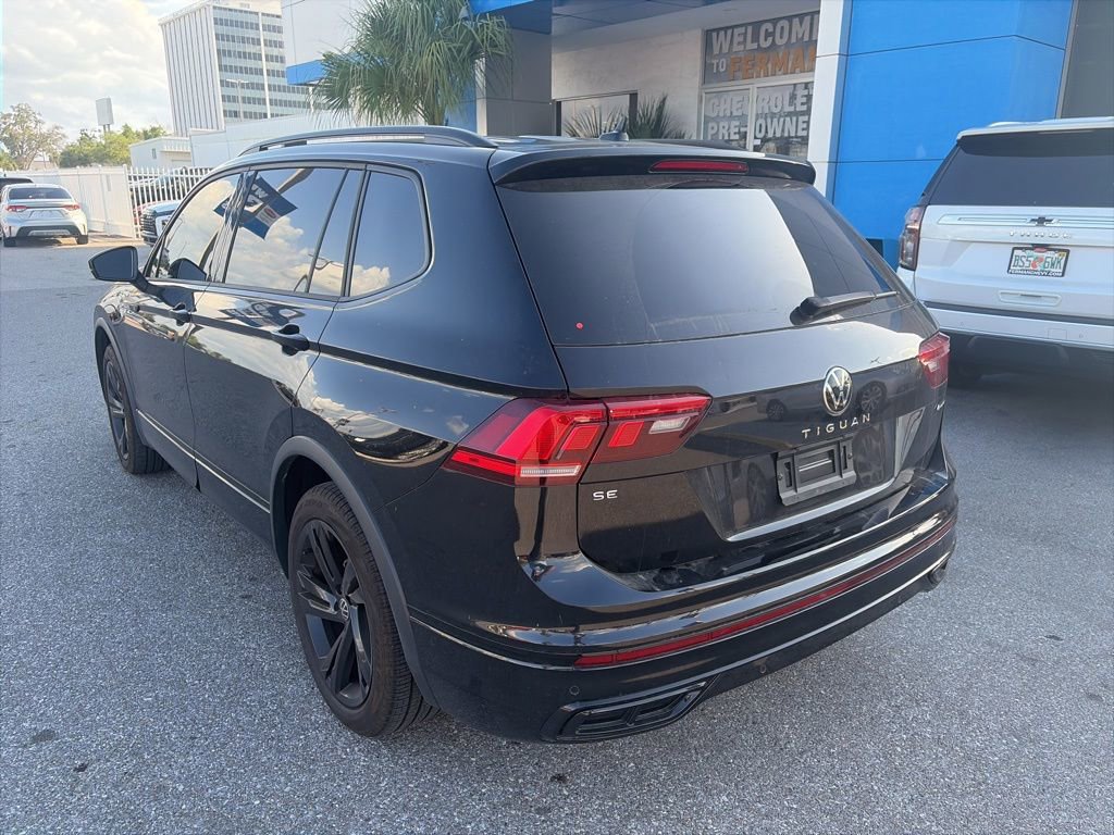 Used 2024 Volkswagen Tiguan SE R-Line AWD/4WD image 6