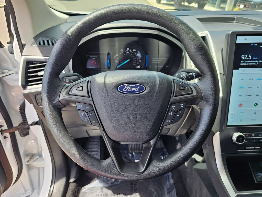 Used 2024 Ford Edge SE w/ Black Appearance Package AWD/4WD image 24