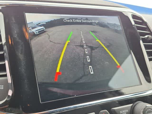 Certified 2022 Jeep Grand Cherokee Laredo X AWD/4WD image 28