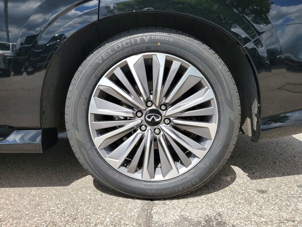 Used 2025 INFINITI QX80 Luxe w/ Exterior Package RWD image 10