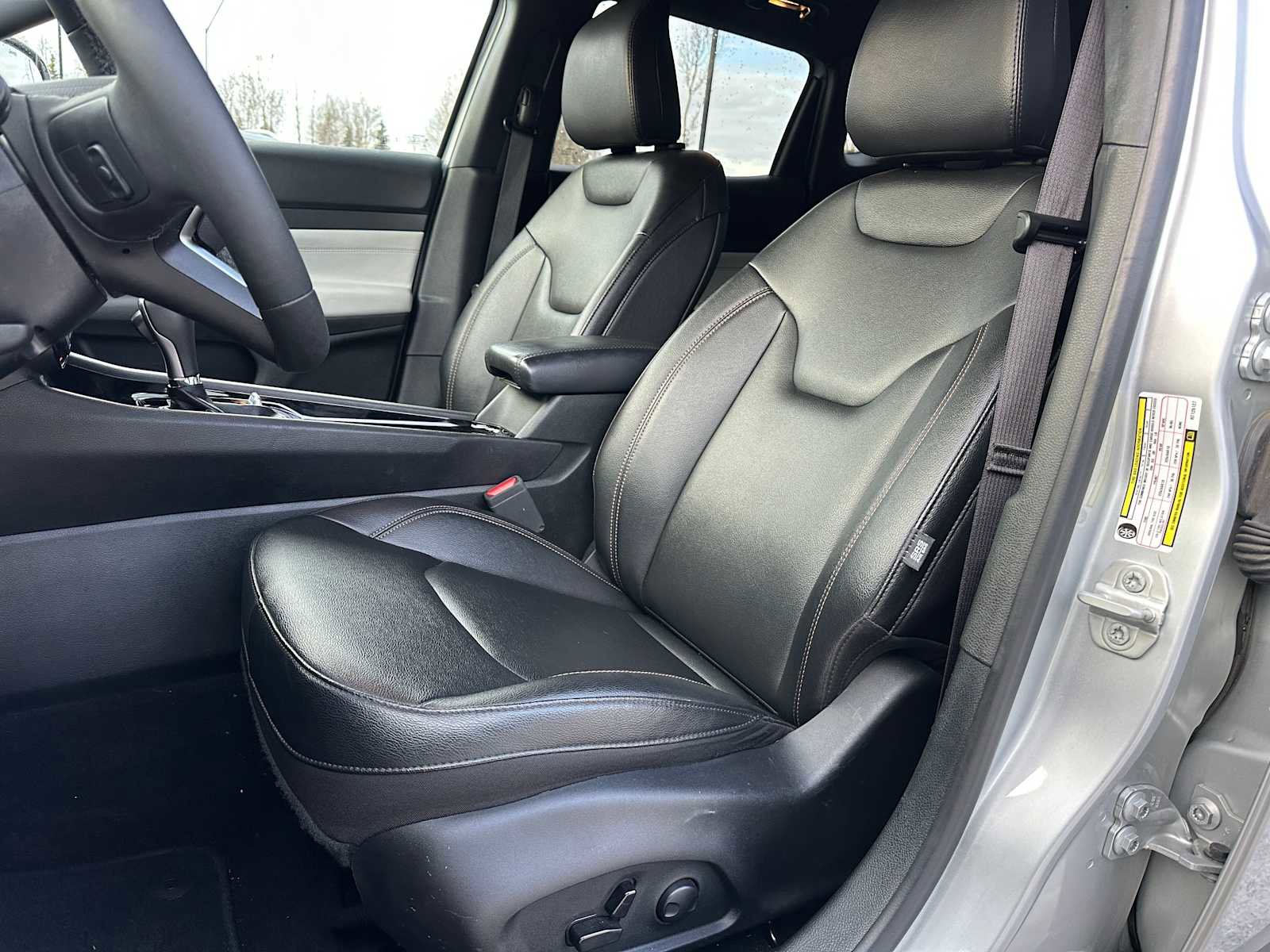 Used 2024 Jeep Compass Limited image 21