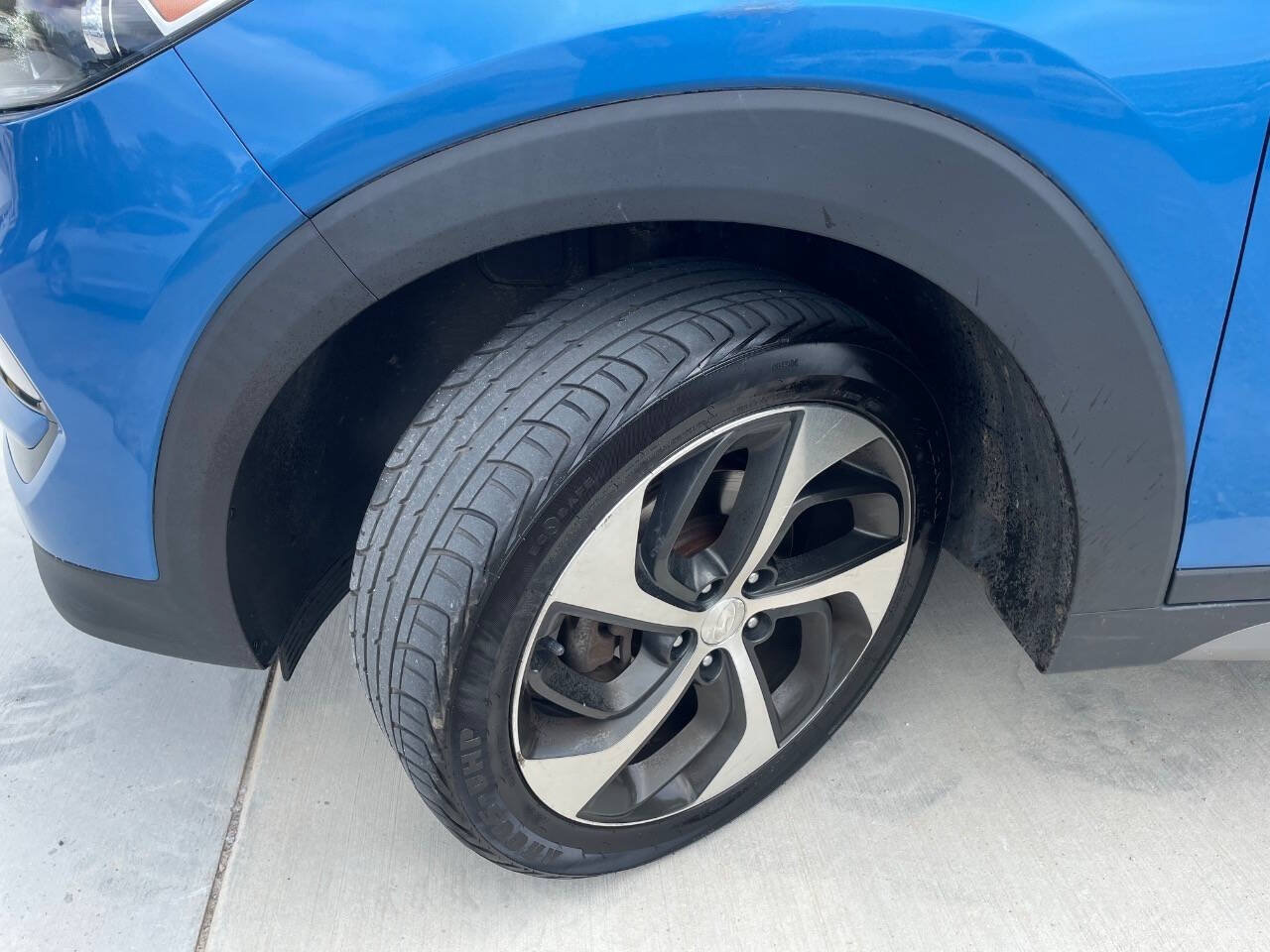 Used 2017 Hyundai Tucson Limited AWD/4WD image 11