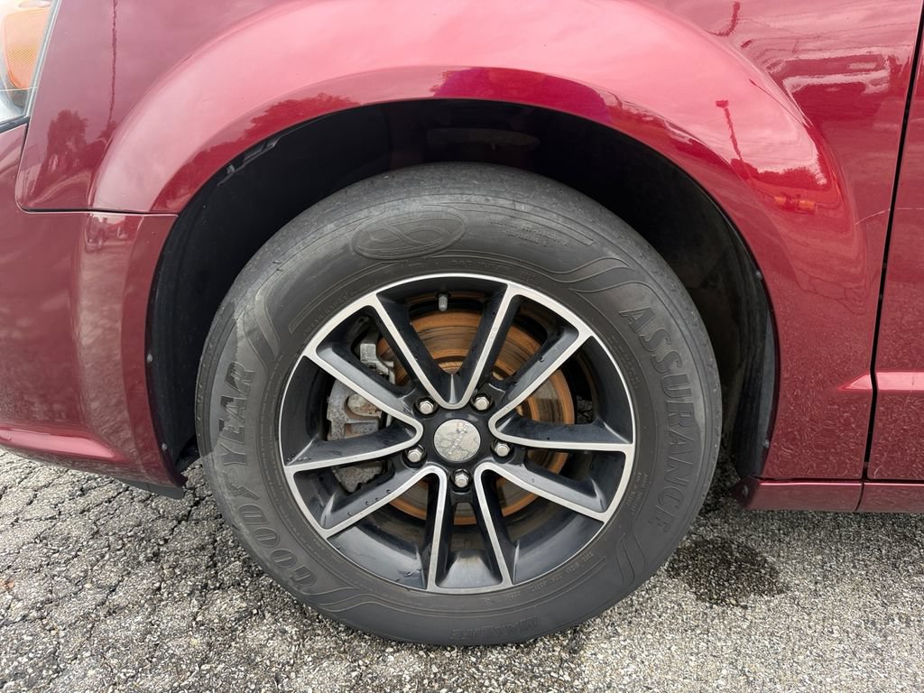 Used 2017 Dodge Grand Caravan GT FWD image 25
