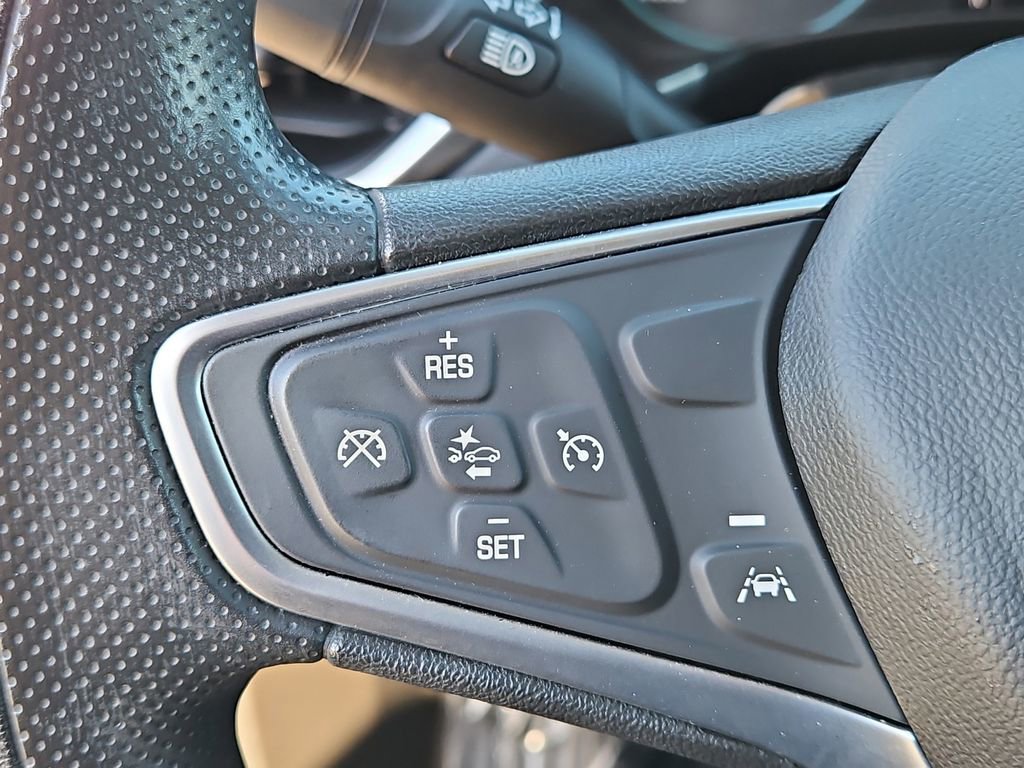 Used 2022 Chevrolet Equinox LS image 19