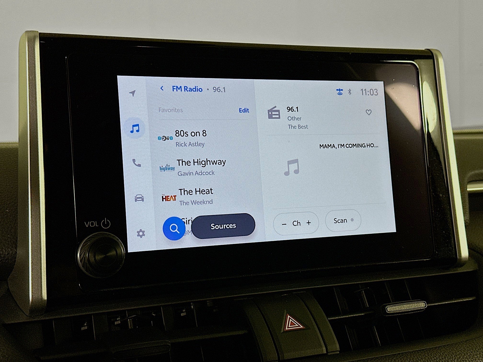 Used 2025 Toyota RAV4 LE image 21