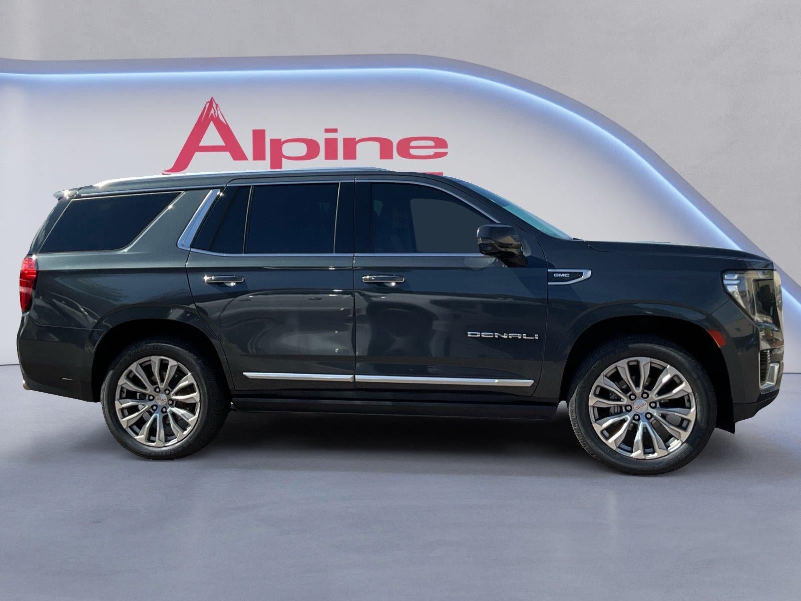 Used 2021 GMC Yukon Denali w/ Denali Ultimate Package AWD/4WD image 6